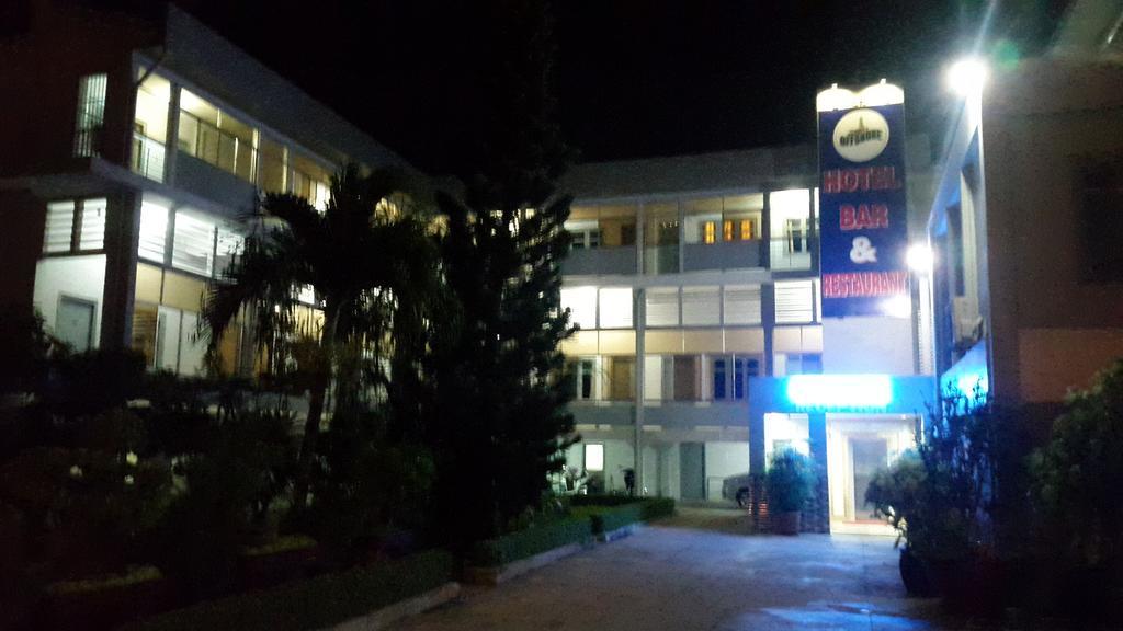 Offshore Hotel Вунг Тау Екстериор снимка